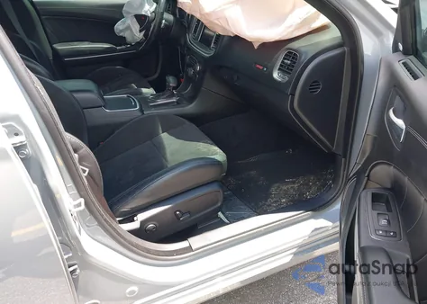 2022 Dodge Charger Scat Pack Widebody z USA, uszkodzony, nr VIN 2C3CDXGJ7NH123939